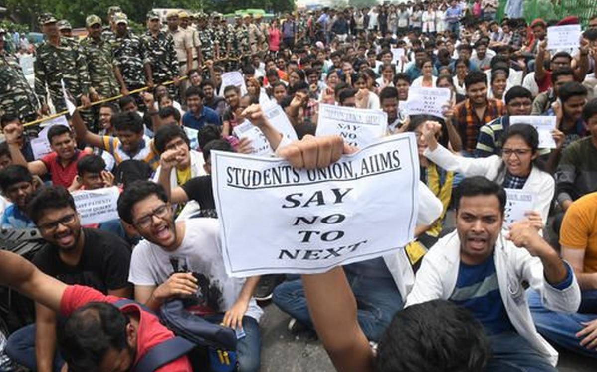 Doctors call off strike in opposition to National Medical Commission Bill 32